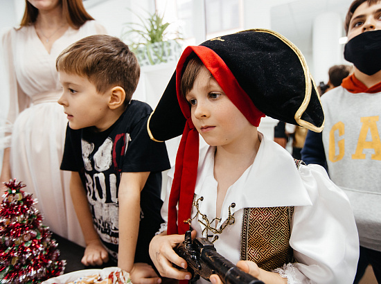 Рождественская благотворительная ярмарка 43